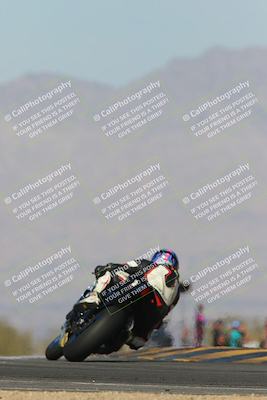 media/Mar-22-2025-CVMA (Sat) [[462c0ffedb]]/Race 13-Amateur Supersport Middleweight/